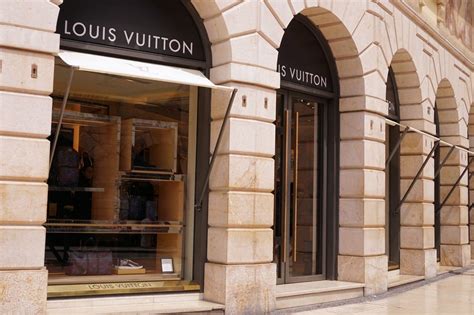 louis vuitton verona verona|louis vuitton locations in italy.